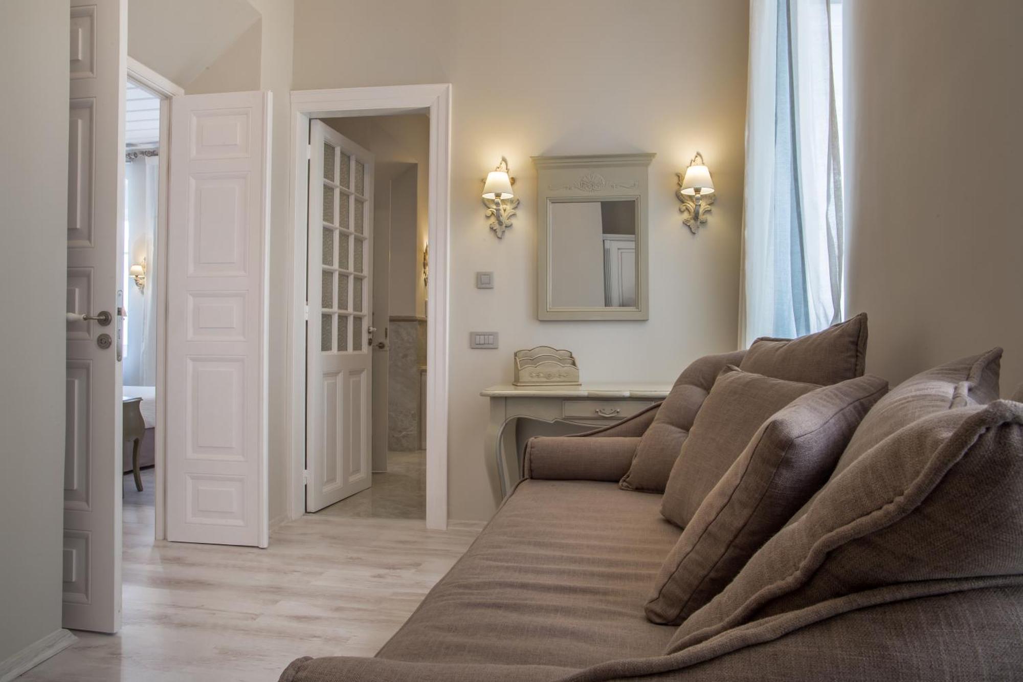 Micra Anglia Boutique Hotel & Spa Ándros Екстериор снимка