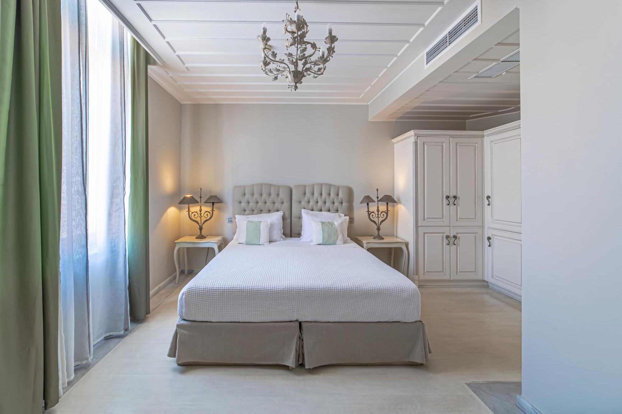 Micra Anglia Boutique Hotel & Spa Ándros Екстериор снимка