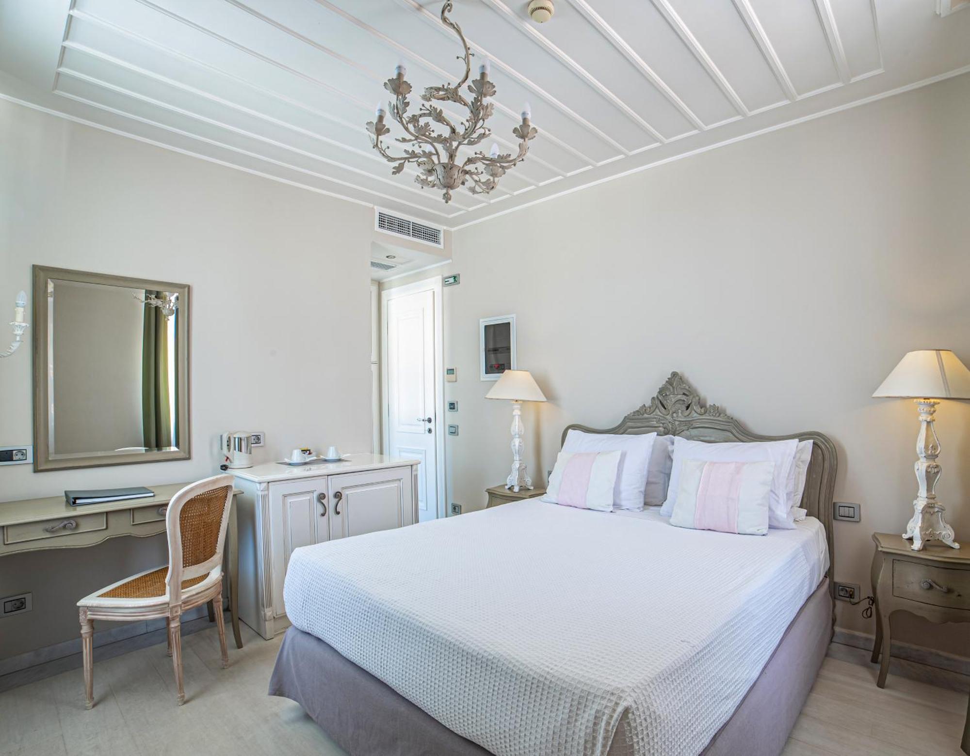 Micra Anglia Boutique Hotel & Spa Ándros Екстериор снимка