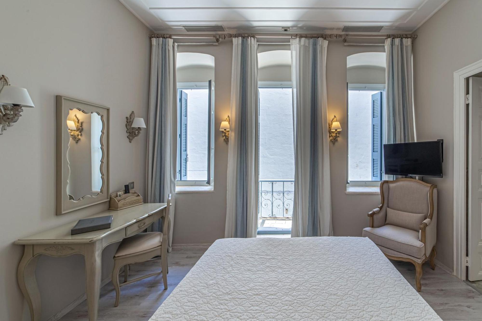 Micra Anglia Boutique Hotel & Spa Ándros Екстериор снимка