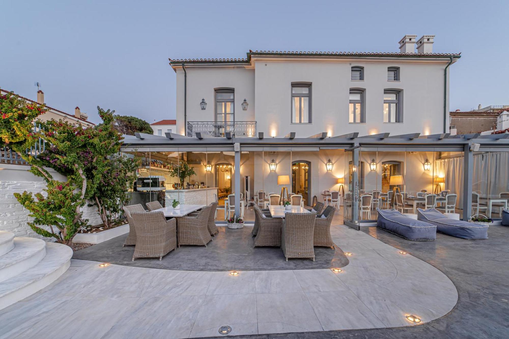 Micra Anglia Boutique Hotel & Spa Ándros Екстериор снимка