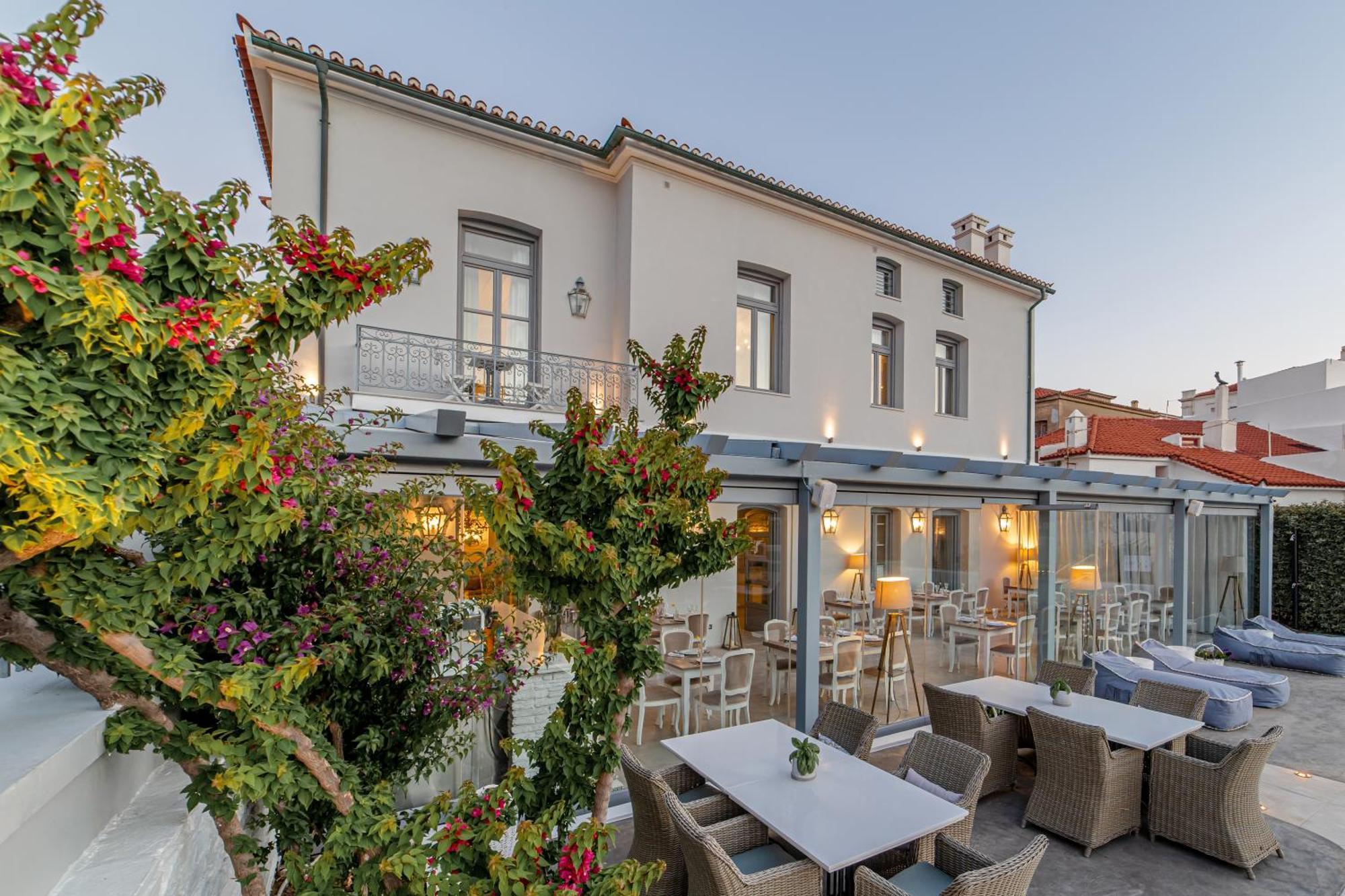 Micra Anglia Boutique Hotel & Spa Ándros Екстериор снимка