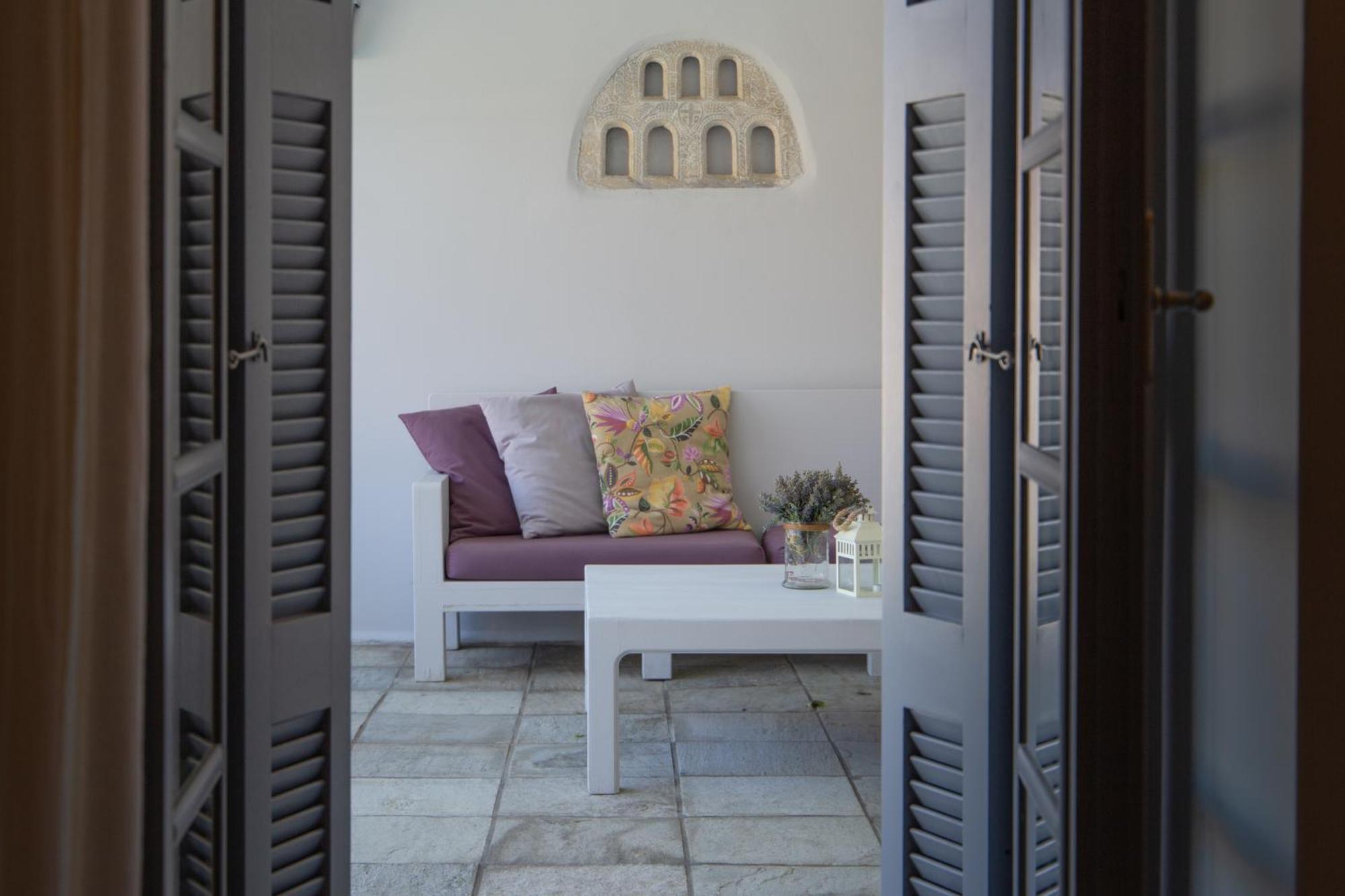 Micra Anglia Boutique Hotel & Spa Ándros Екстериор снимка