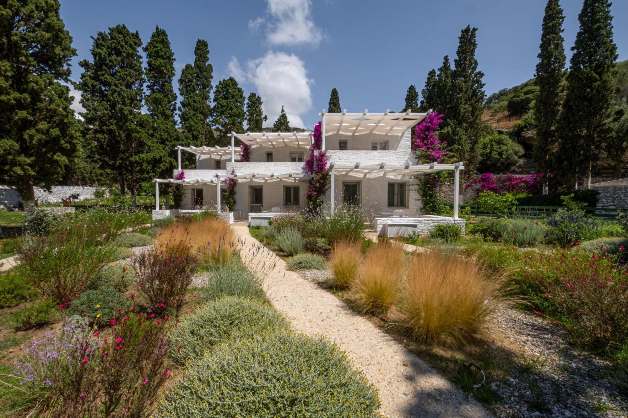 Micra Anglia Boutique Hotel & Spa Ándros Екстериор снимка
