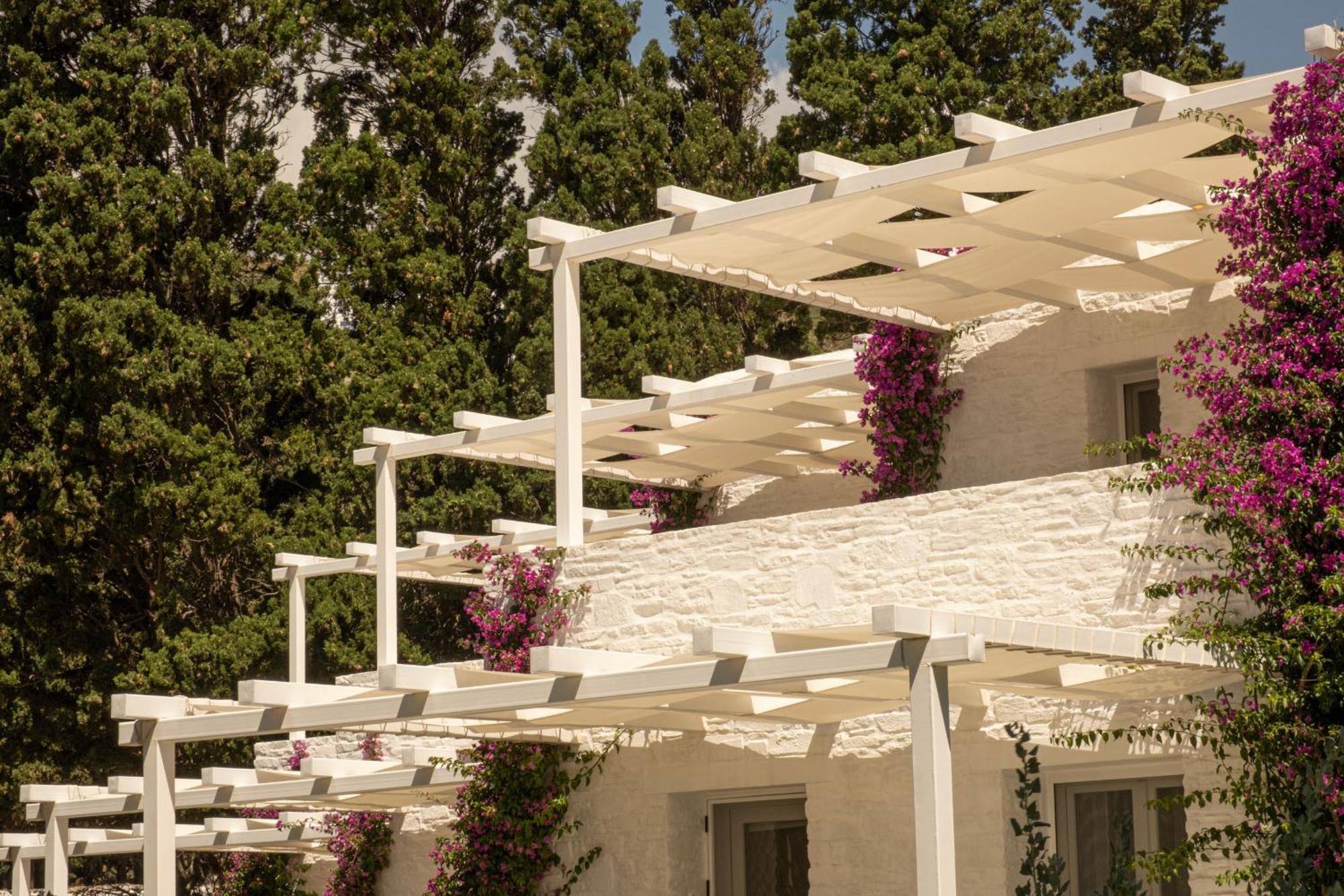 Micra Anglia Boutique Hotel & Spa Ándros Екстериор снимка