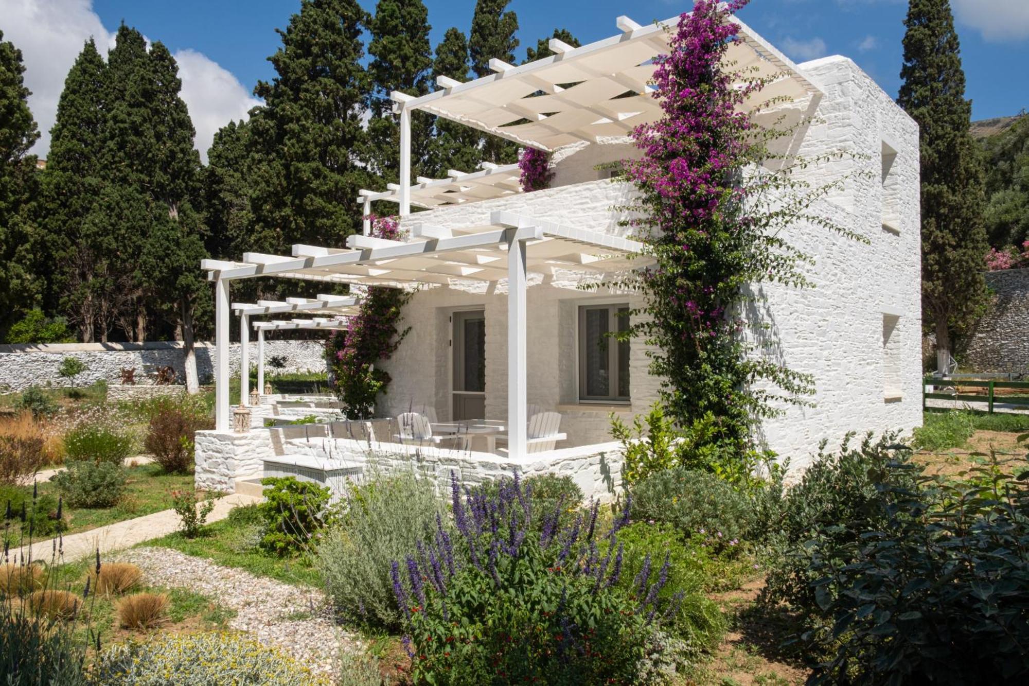 Micra Anglia Boutique Hotel & Spa Ándros Екстериор снимка